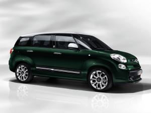 Fiat 500L Living 2013 года